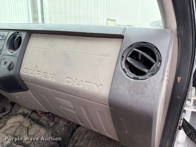 image for item EV2352 2008 Ford F250 Super Duty XL Ext. Cab utility bed pickup truck