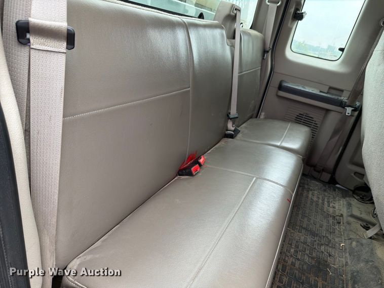 image for item EV2352 2008 Ford F250 Super Duty XL Ext. Cab utility bed pickup truck