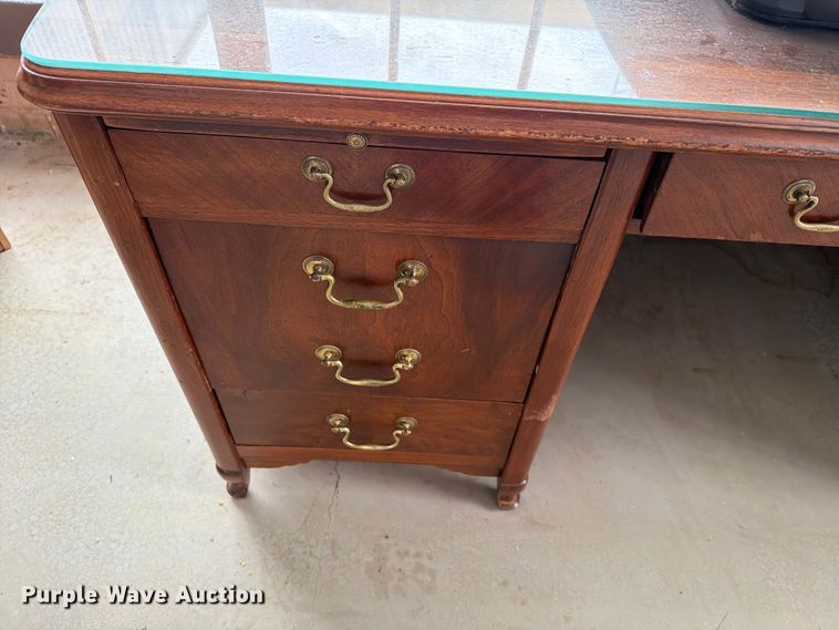 image for item EV2353 Office furniture