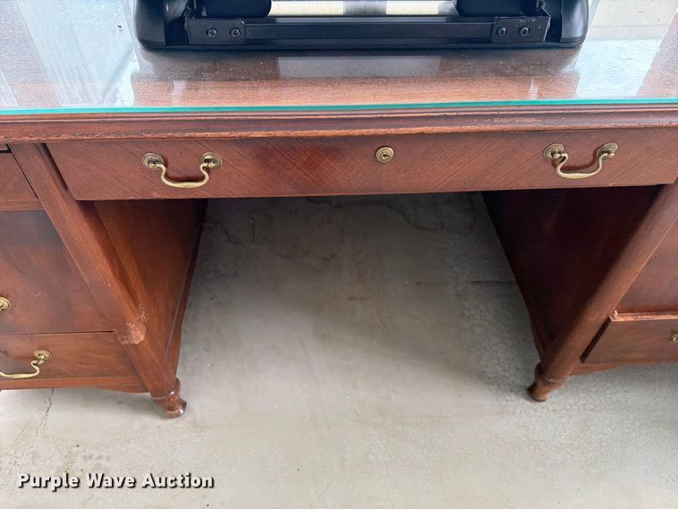 image for item EV2353 Office furniture