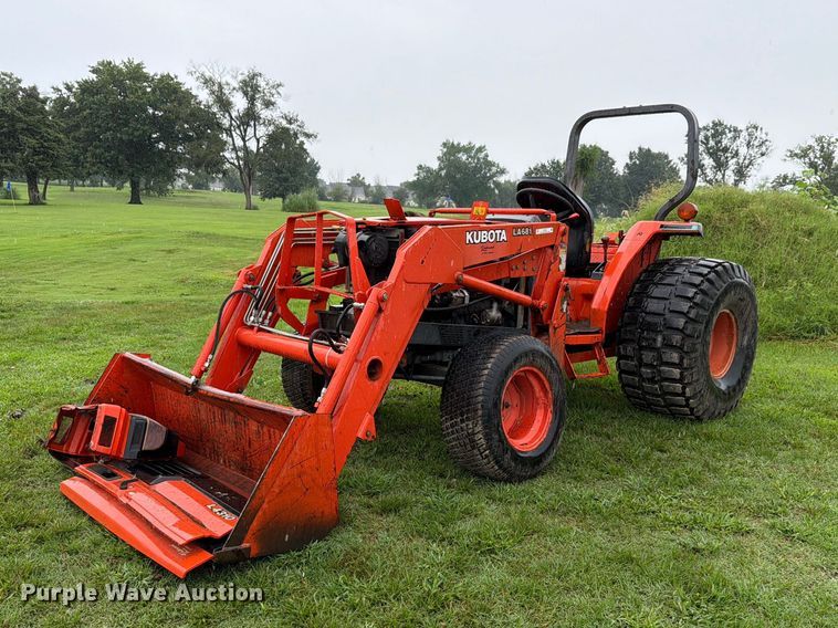 Kubota L4310 tractor