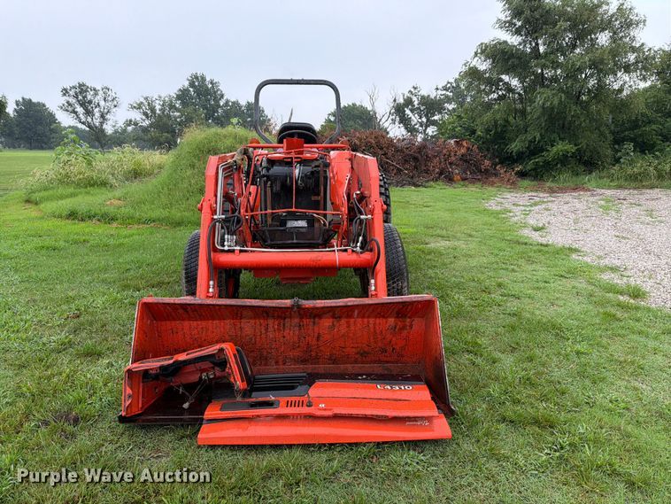 image for item EV2361 Kubota L4310 tractor