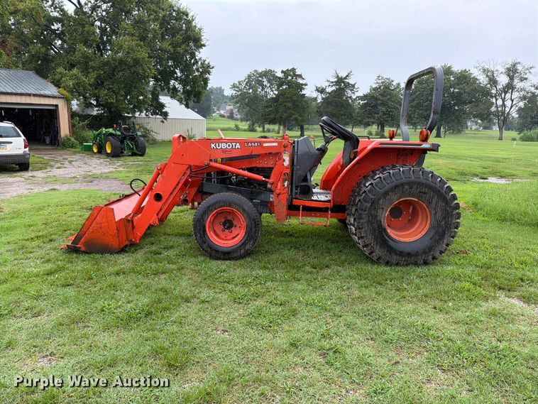 image for item EV2361 Kubota L4310 tractor