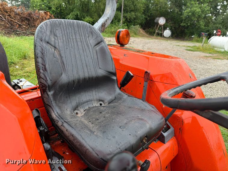 image for item EV2361 Kubota L4310 tractor