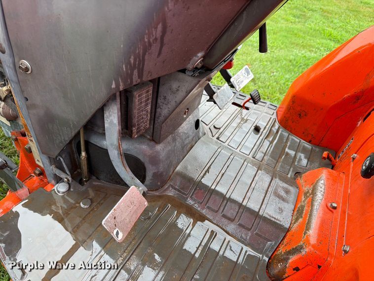 image for item EV2361 Kubota L4310 tractor