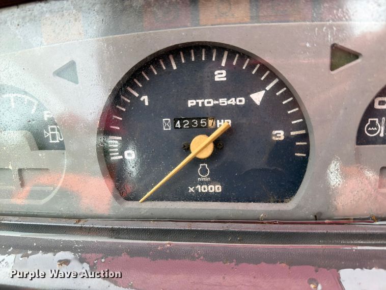 image for item EV2361 Kubota L4310 tractor
