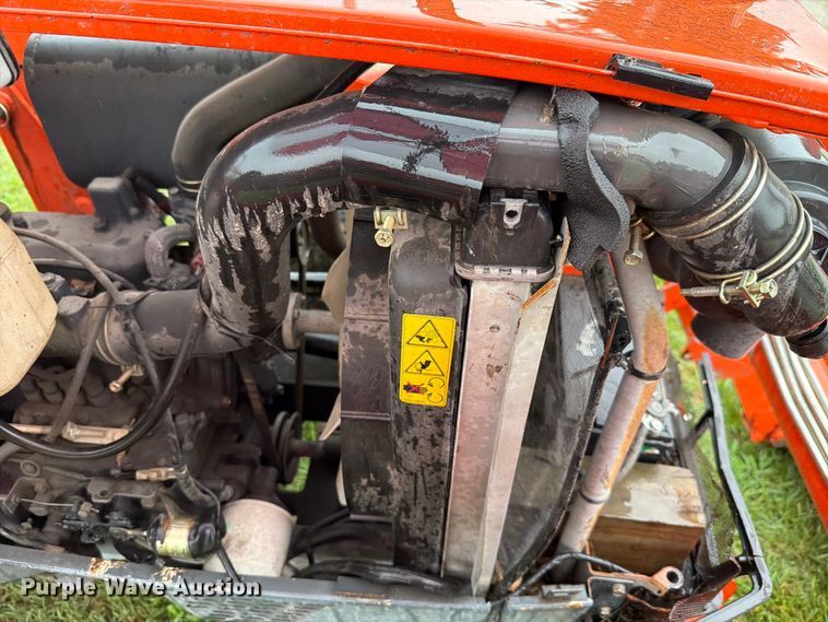 image for item EV2361 Kubota L4310 tractor