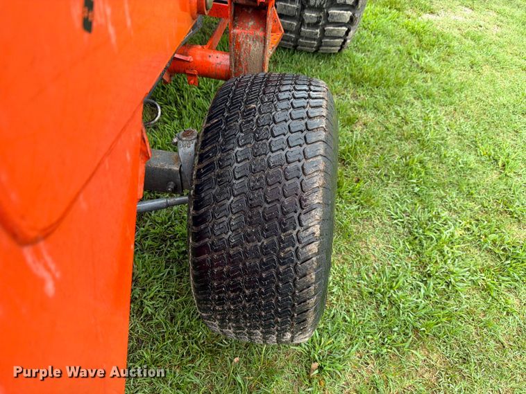 image for item EV2361 Kubota L4310 tractor