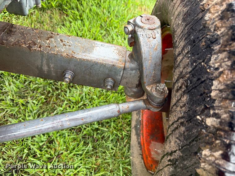 image for item EV2361 Kubota L4310 tractor