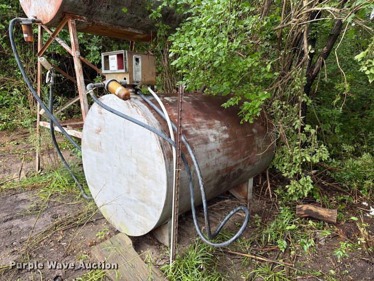image for item EV2362 (2) fuel tanks