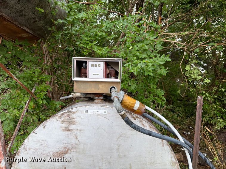image for item EV2362 (2) fuel tanks