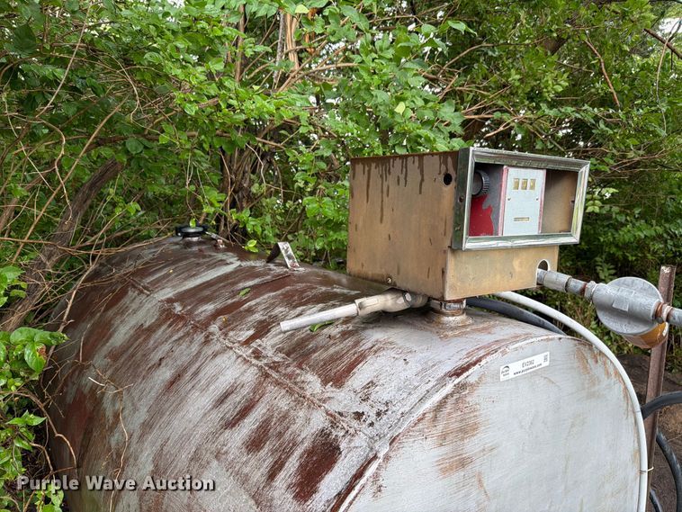 image for item EV2362 (2) fuel tanks