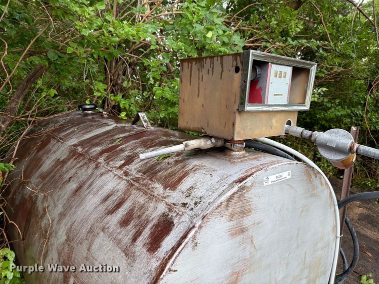 image for item EV2362 (2) fuel tanks