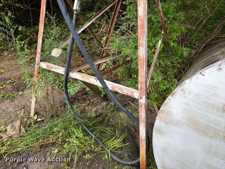 image for item EV2362 (2) fuel tanks