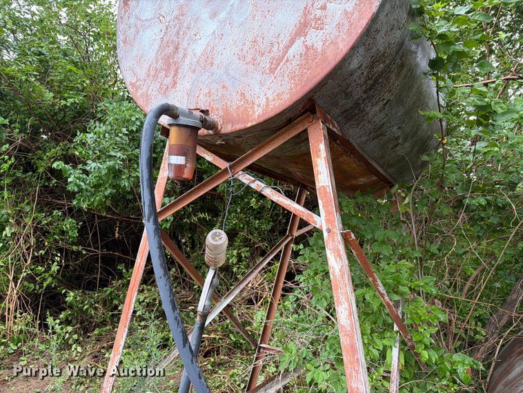 image for item EV2362 (2) fuel tanks