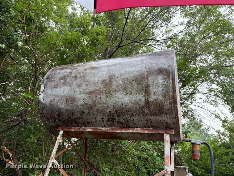image for item EV2362 (2) fuel tanks