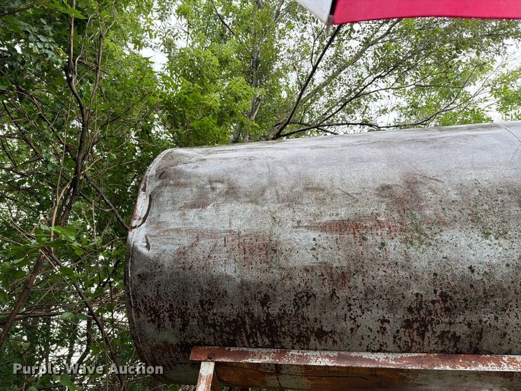 image for item EV2362 (2) fuel tanks