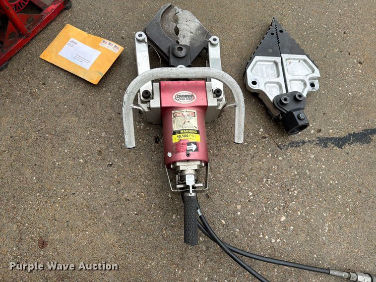 image for item EV2368 Champion Jaws of Life rescue tool