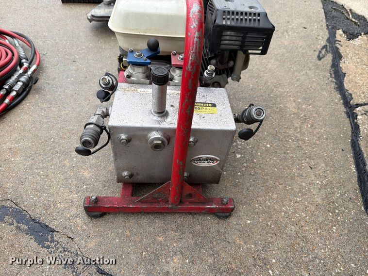 image for item EV2368 Champion Jaws of Life rescue tool
