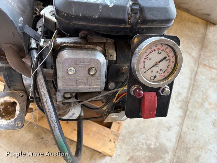 image for item EV2404 (2) pumps