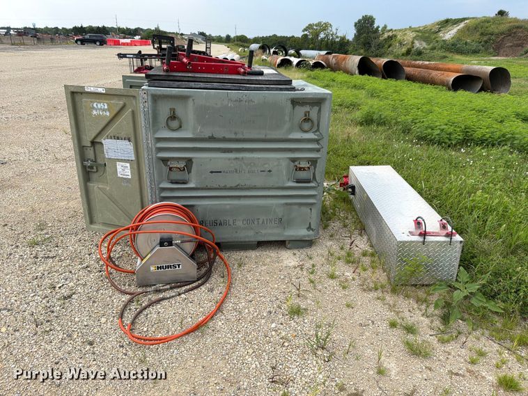 image for item EV2409 Rescue equipment and storage container