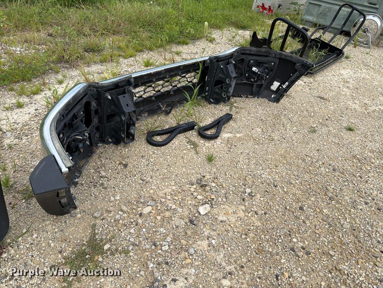 image for item EV2411 Dodge  front bumper