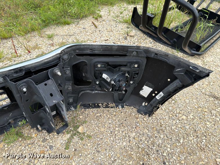 image for item EV2411 Dodge  front bumper
