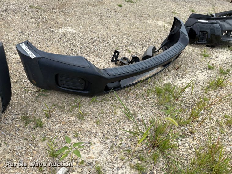 image for item EV2412 Ford front bumper