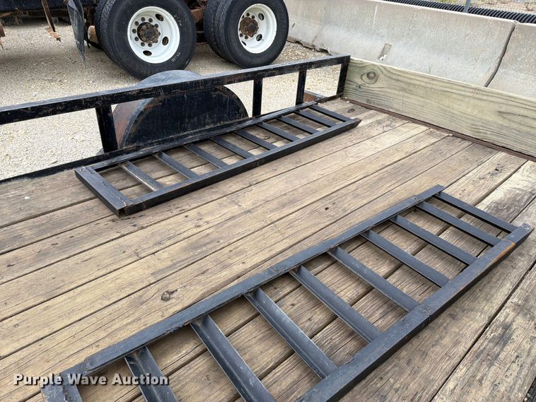 image for item EV2419 Utility trailer