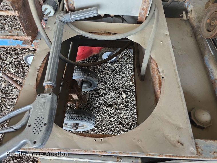 image for item EV2425 Shop tools