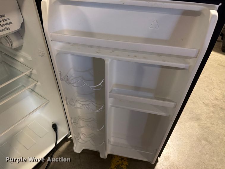 image for item EV2438 (2) refrigerators 