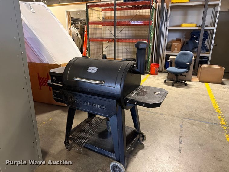 Pit Boss smoker