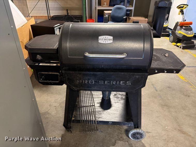 image for item EV2439 Pit Boss smoker