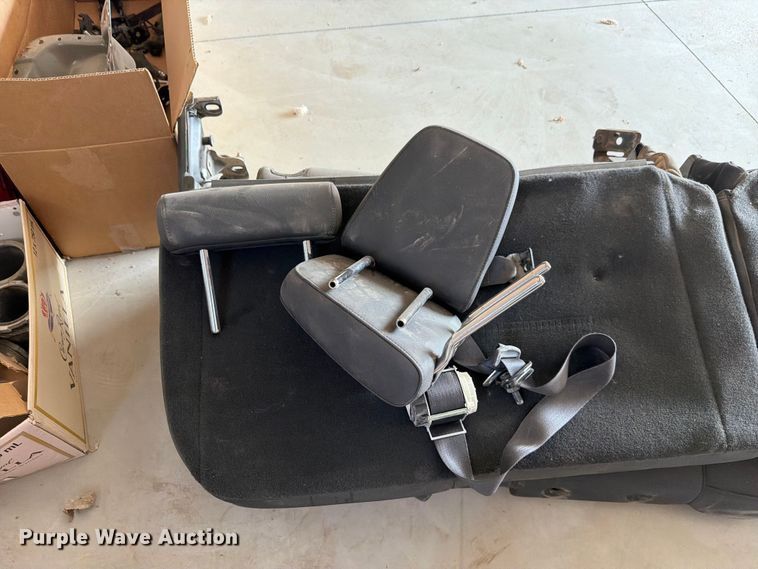 image for item EV2452 Pickup truck rear seat