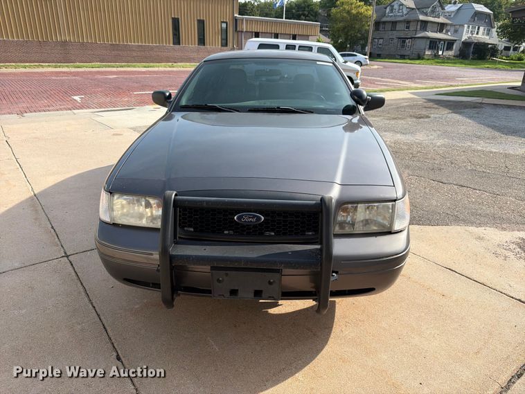 image for item EV2453 2009 Ford Crown Victoria Police Interceptor 