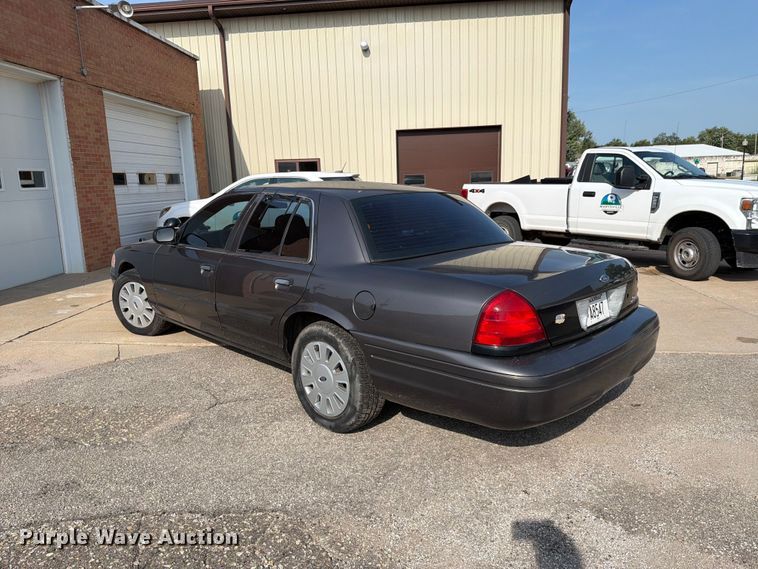 image for item EV2453 2009 Ford Crown Victoria Police Interceptor 