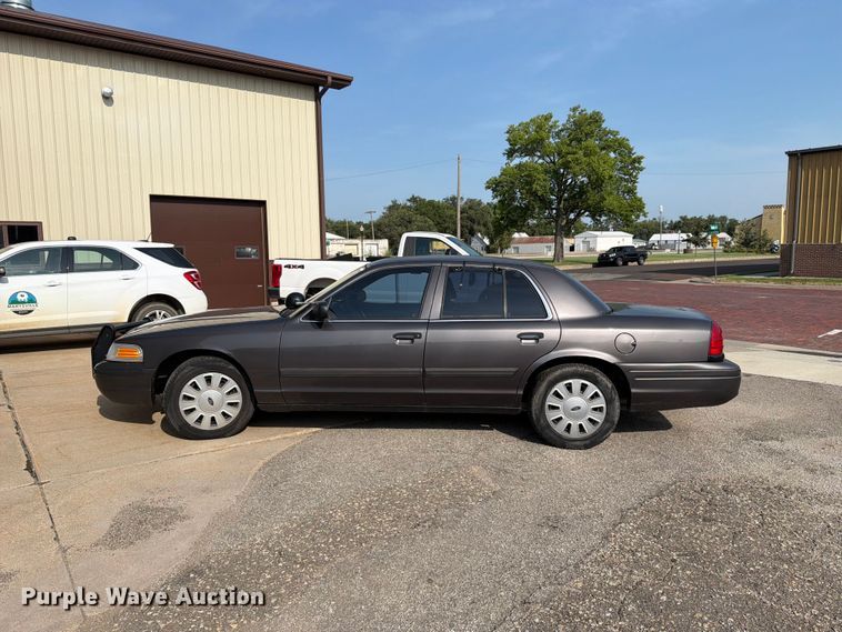 image for item EV2453 2009 Ford Crown Victoria Police Interceptor 