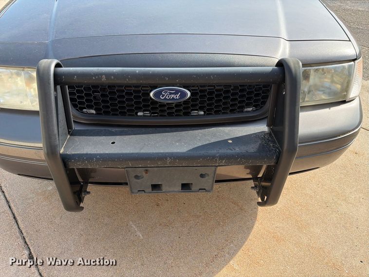 image for item EV2453 2009 Ford Crown Victoria Police Interceptor 