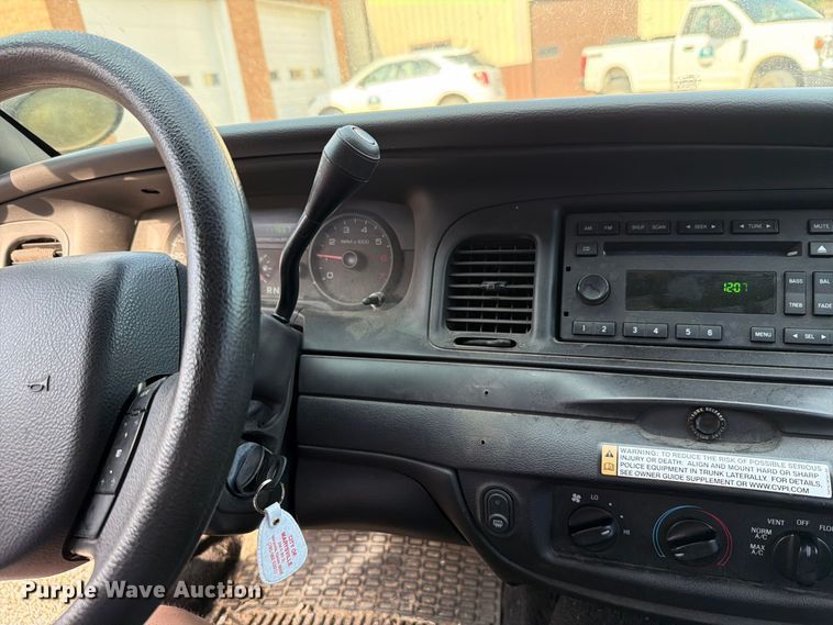 image for item EV2453 2009 Ford Crown Victoria Police Interceptor 