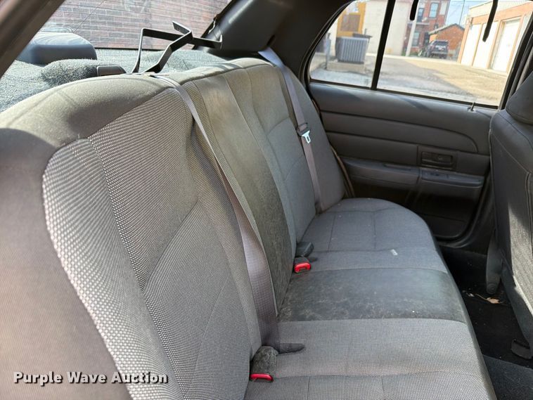 image for item EV2453 2009 Ford Crown Victoria Police Interceptor 