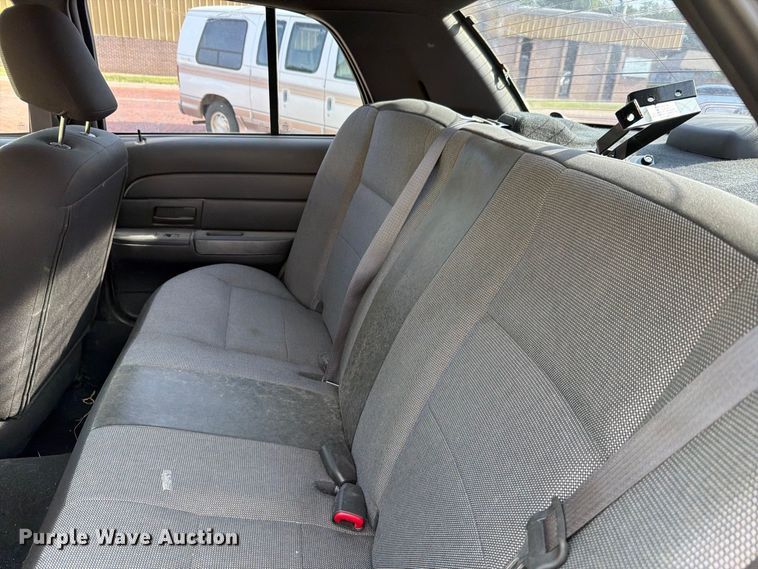 image for item EV2453 2009 Ford Crown Victoria Police Interceptor 