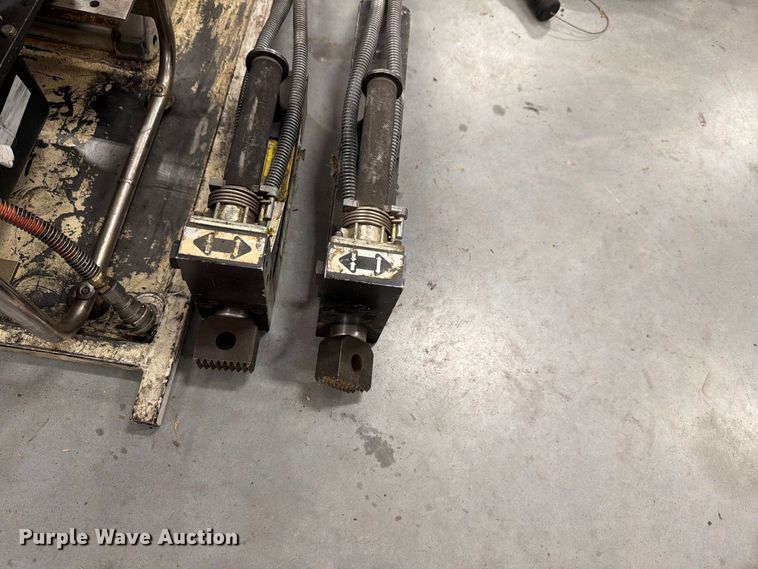 image for item EV2456 Hurtst rescue equipment