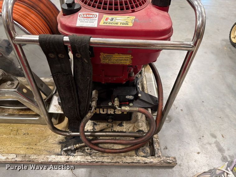 image for item EV2456 Hurtst rescue equipment