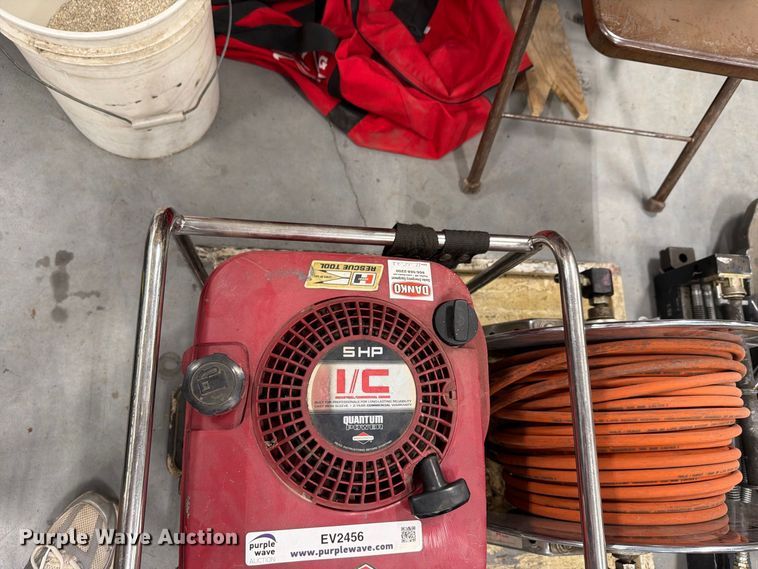 image for item EV2456 Hurtst rescue equipment