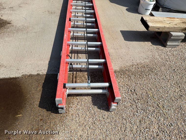 image for item EV2459 Louisville FE7240 ladder
