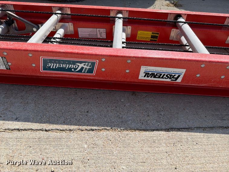 image for item EV2459 Louisville FE7240 ladder