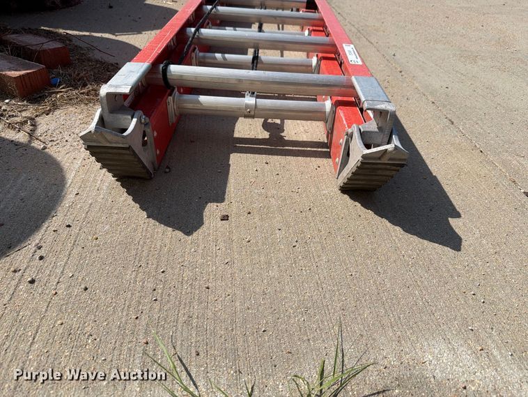 image for item EV2459 Louisville FE7240 ladder