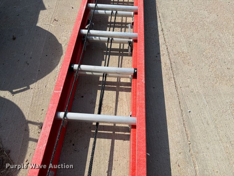 image for item EV2459 Louisville FE7240 ladder