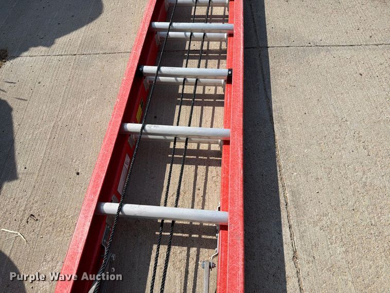 image for item EV2459 Louisville FE7240 ladder