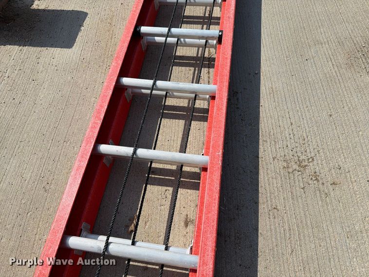 image for item EV2459 Louisville FE7240 ladder